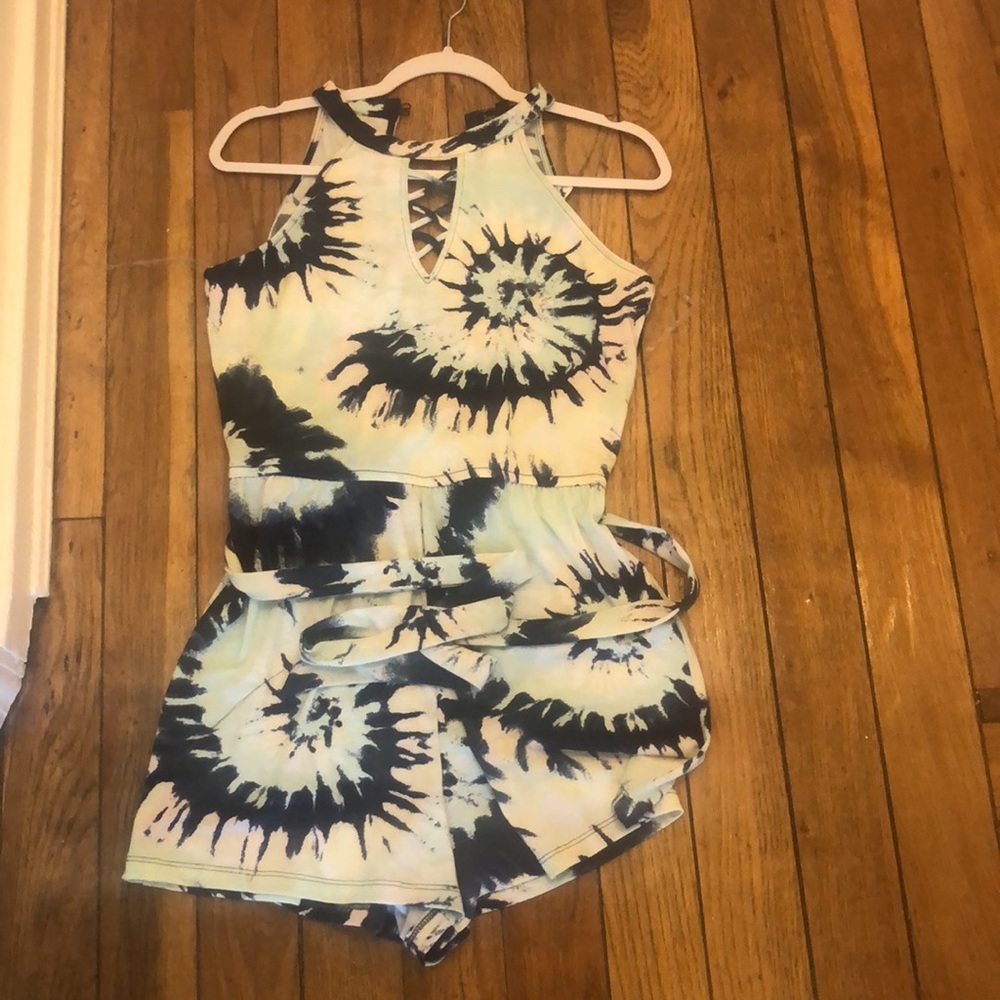 Romper - Picture 5 of 16